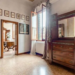  Apartment La Fenice